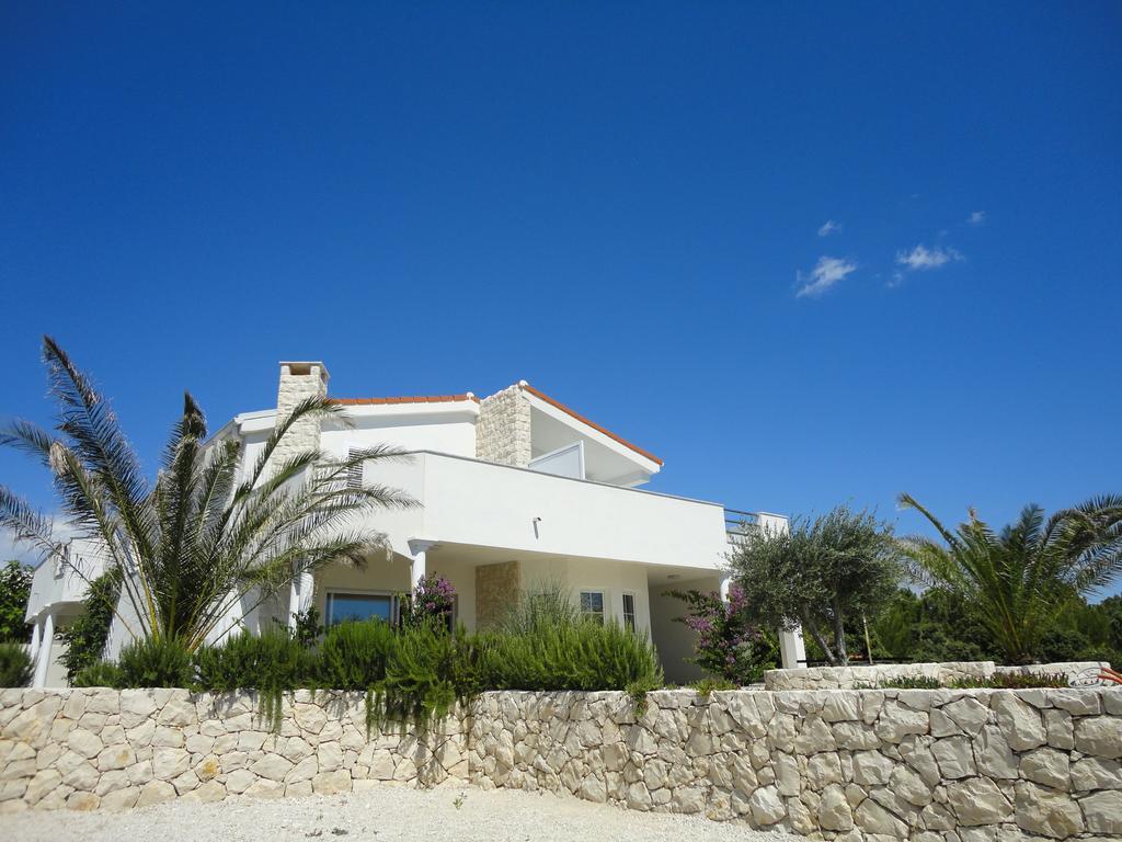 Mirakul Apartments Vir Exterior foto